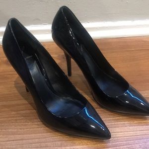 Brian Atwood classic black patent pumps 11/42.5